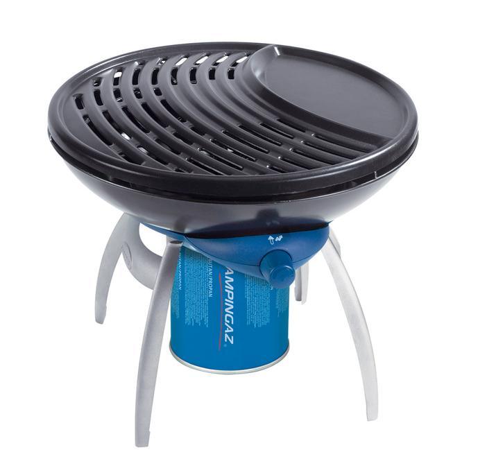 Campingaz, Party Grill, pesa solo 2,2 kg, la griglia è da una parte liscia per la cottura a contatto delle verdure, dei frutti di mare e di piccole porzioni e l'altra parte in rilievo. Richiede solo un preriscaldamento rapido ed ha una potenza di 1.350 Watt. Euro 77